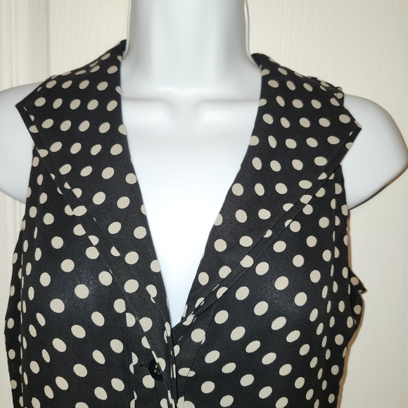Jones New York black and white polka dot silk sleeveless blouse in sz 6 - Picture 13 of 15